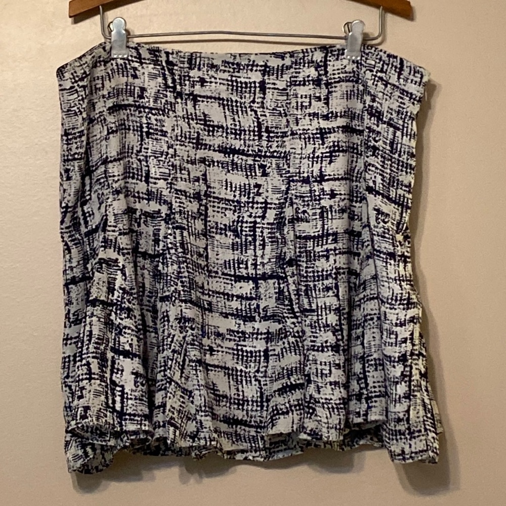 Banana Republic Black and White Mini Skirt